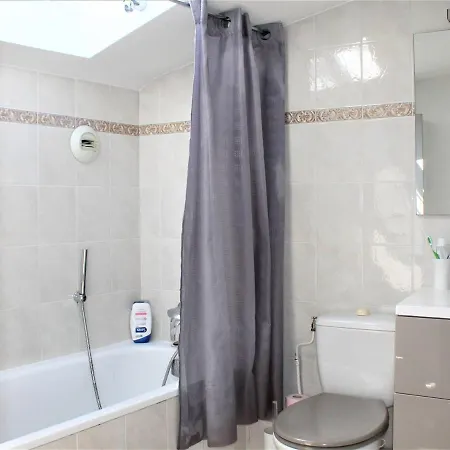 Duplex Cosy Avec Piscine, Terrasse Et Parking Prive A 20 Min De La Plage - 4 Pers. - Fr-1-252a-78 Apartment *