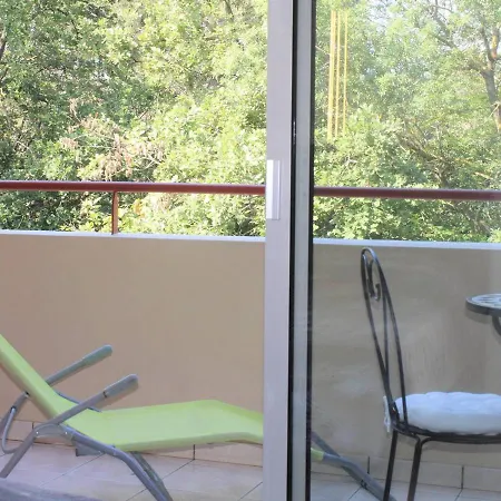 Duplex Cosy Avec Piscine, Terrasse Et Parking Prive A 20 Min De La Plage - 4 Pers. - Fr-1-252a-78 Apartment *